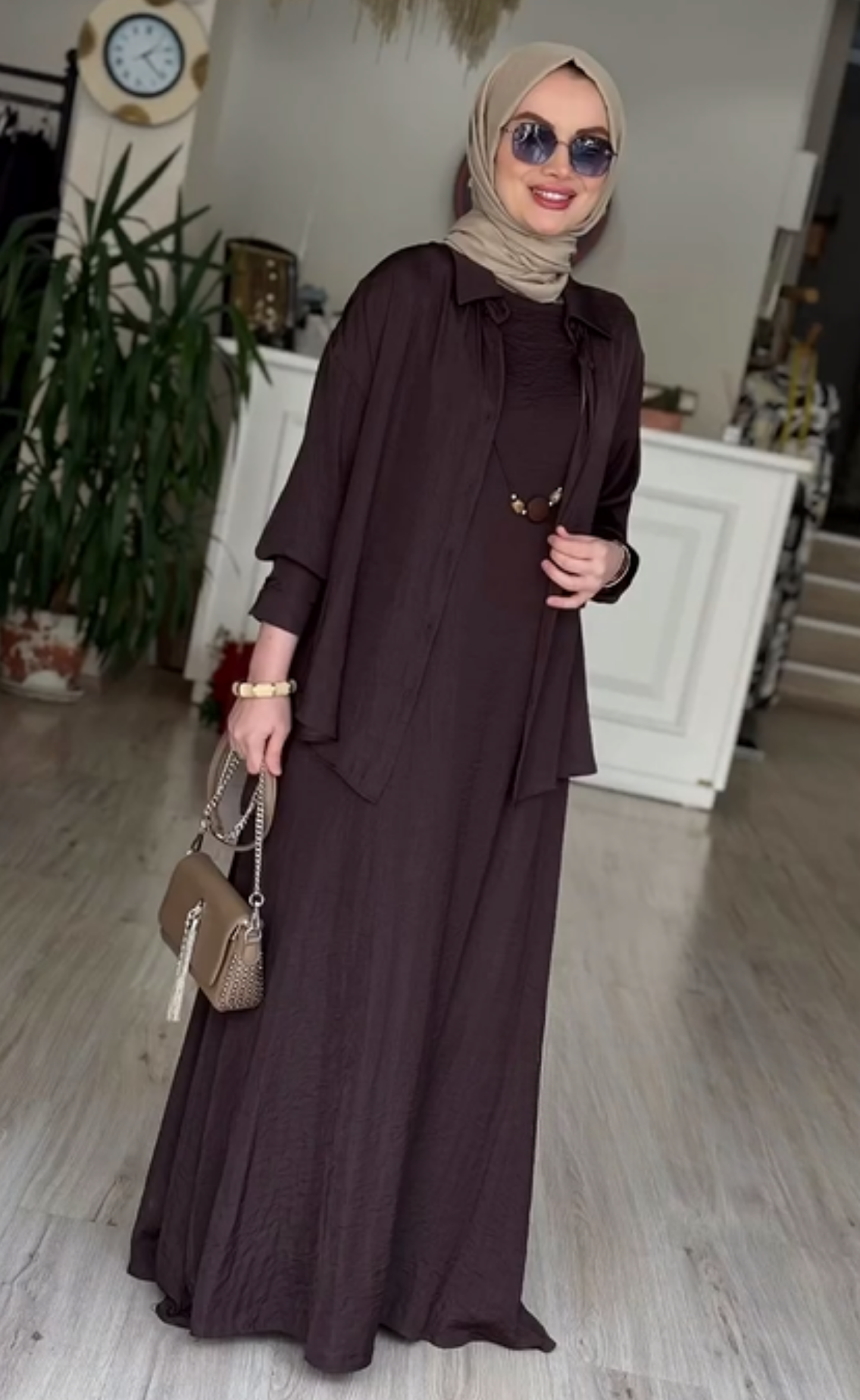 Ensemble élégant avec une touche de luxe