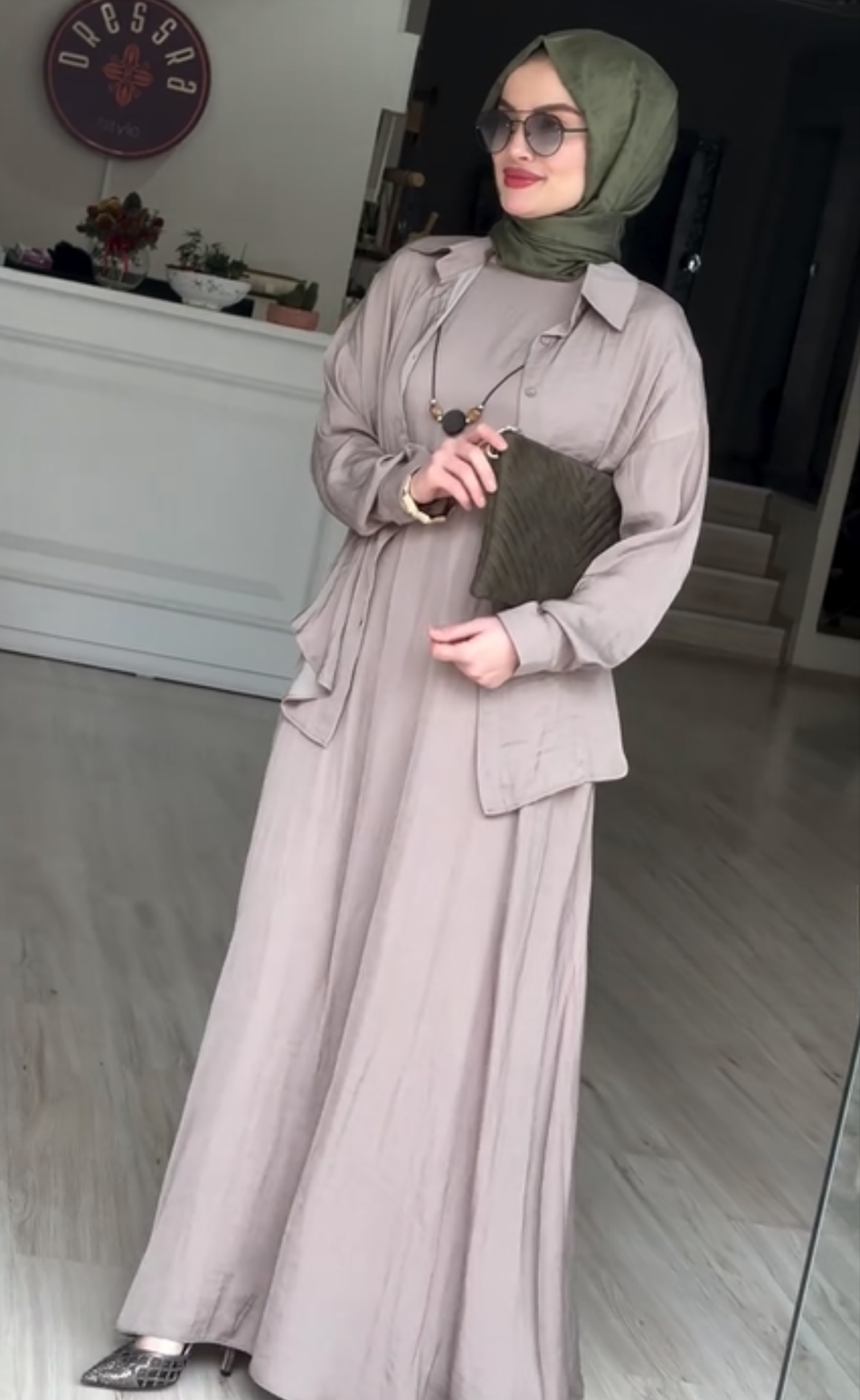 Ensemble élégant avec une touche de luxe