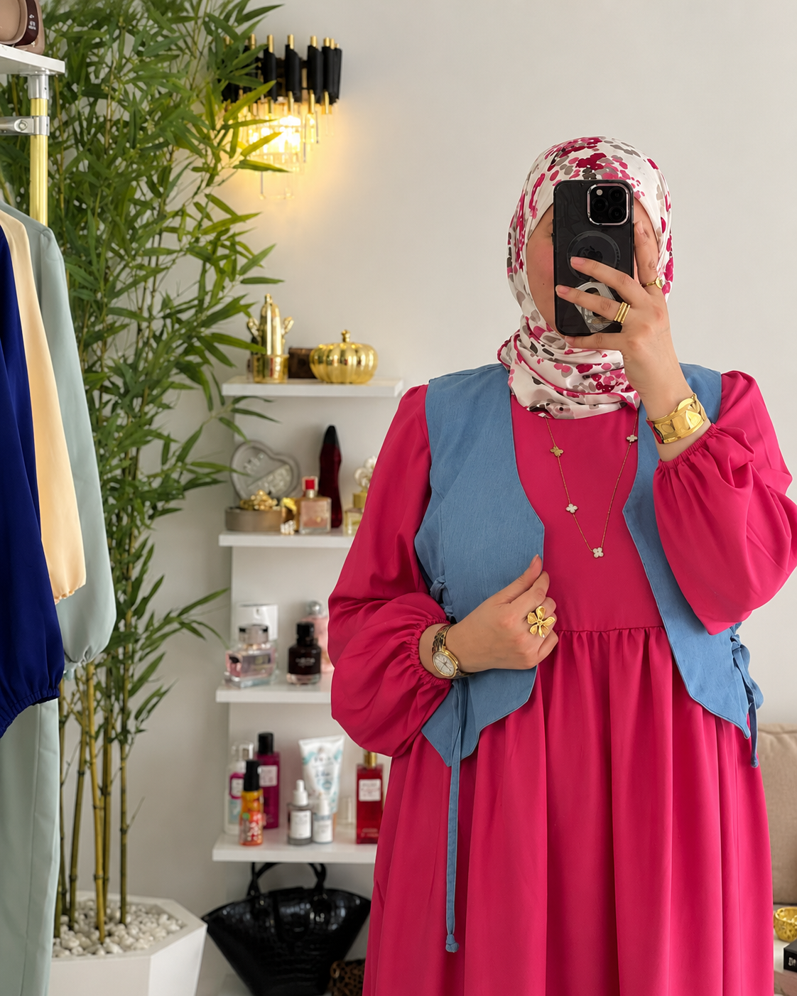عباية أنيقة مع جيليت – راحة وأناقة فلوك واحد